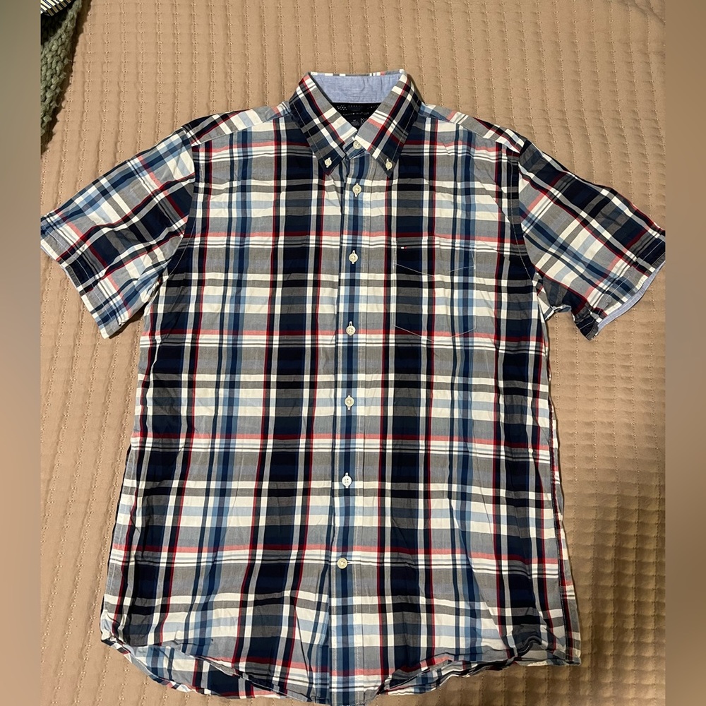 Men’s short sleeve dress shirt